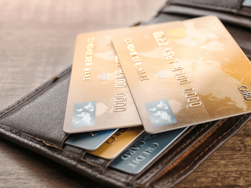 How to Avoid Annoying Bank Fees While&nbsp;Travelling